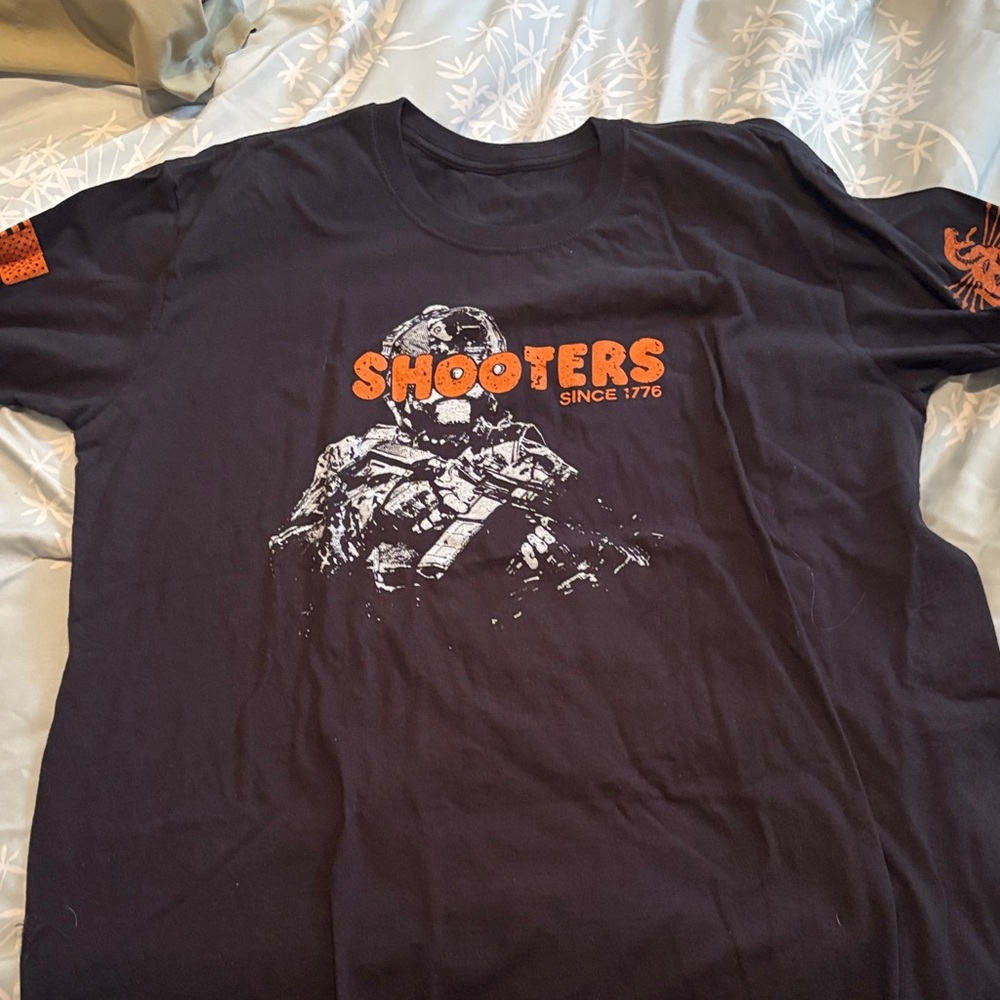 Hooters Graphic Crew Neck T-Shirt - Black with Orange Print